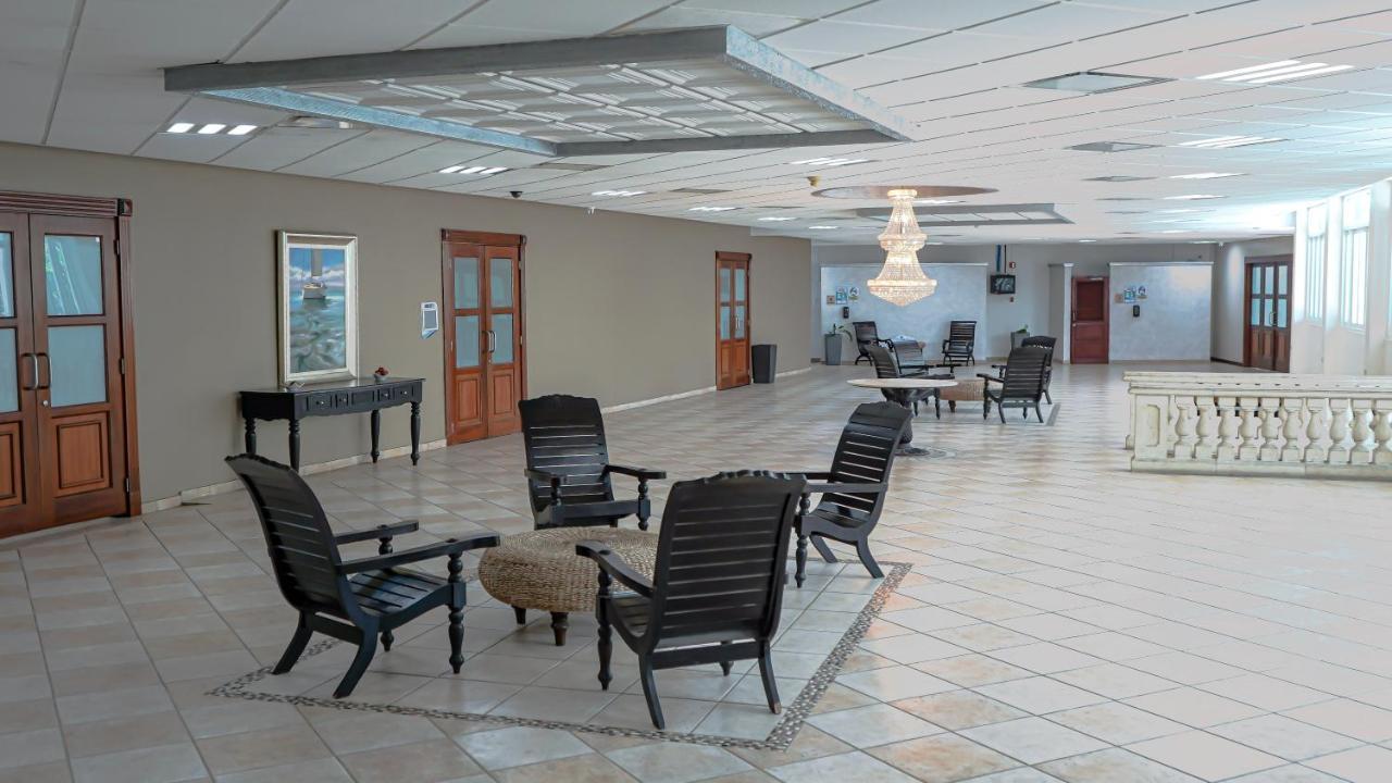 Costa Bahia Hotel, Convention Center And Casino Гуаянилья Экстерьер фото