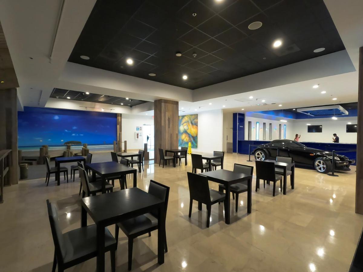 Costa Bahia Hotel, Convention Center And Casino Гуаянилья Экстерьер фото