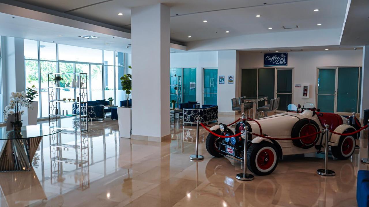 Costa Bahia Hotel, Convention Center And Casino Гуаянилья Экстерьер фото