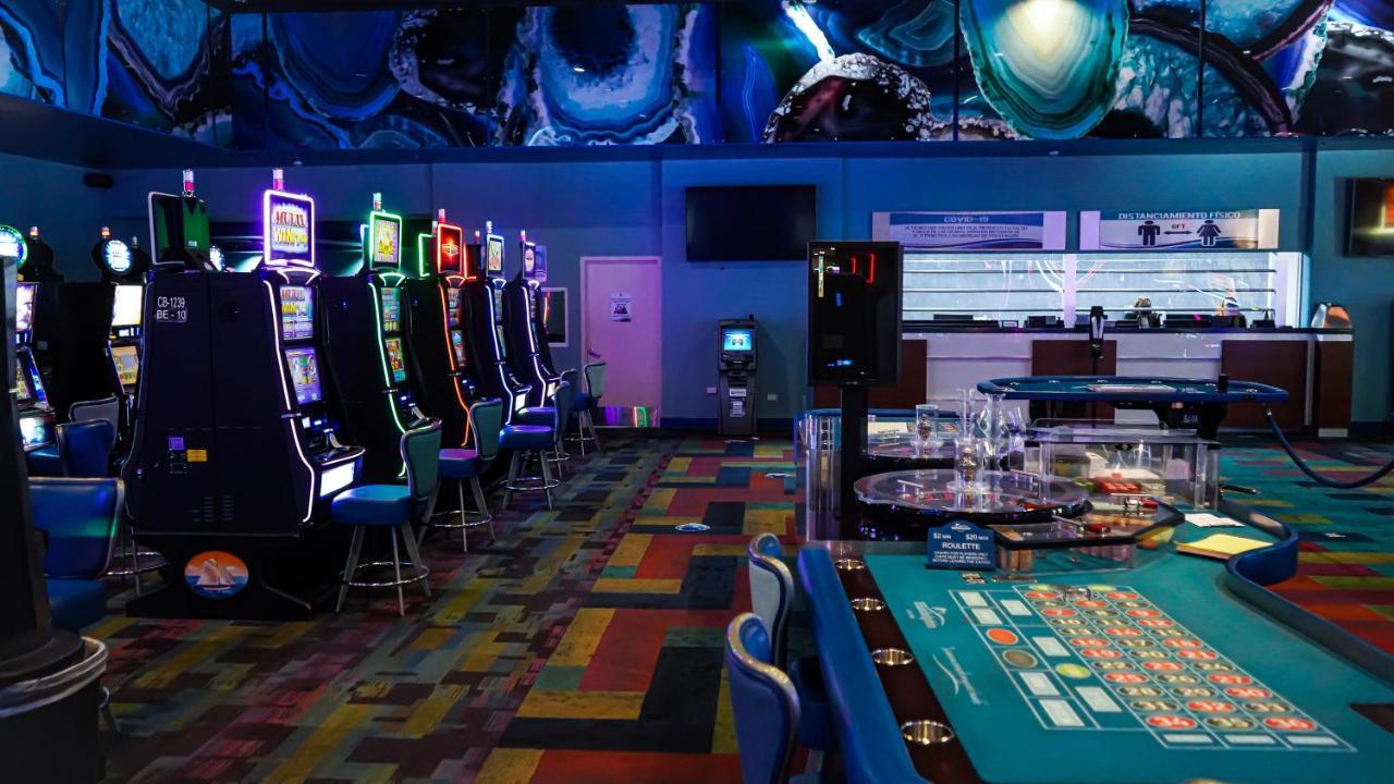 Costa Bahia Hotel, Convention Center And Casino Гуаянилья Экстерьер фото