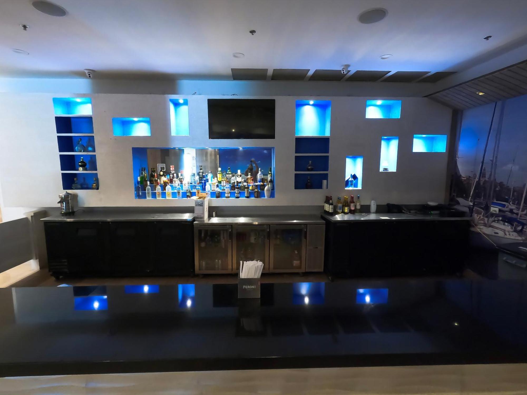 Costa Bahia Hotel, Convention Center And Casino Гуаянилья Экстерьер фото