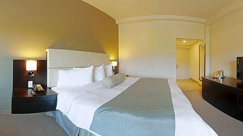 Costa Bahia Hotel, Convention Center And Casino Гуаянилья Экстерьер фото